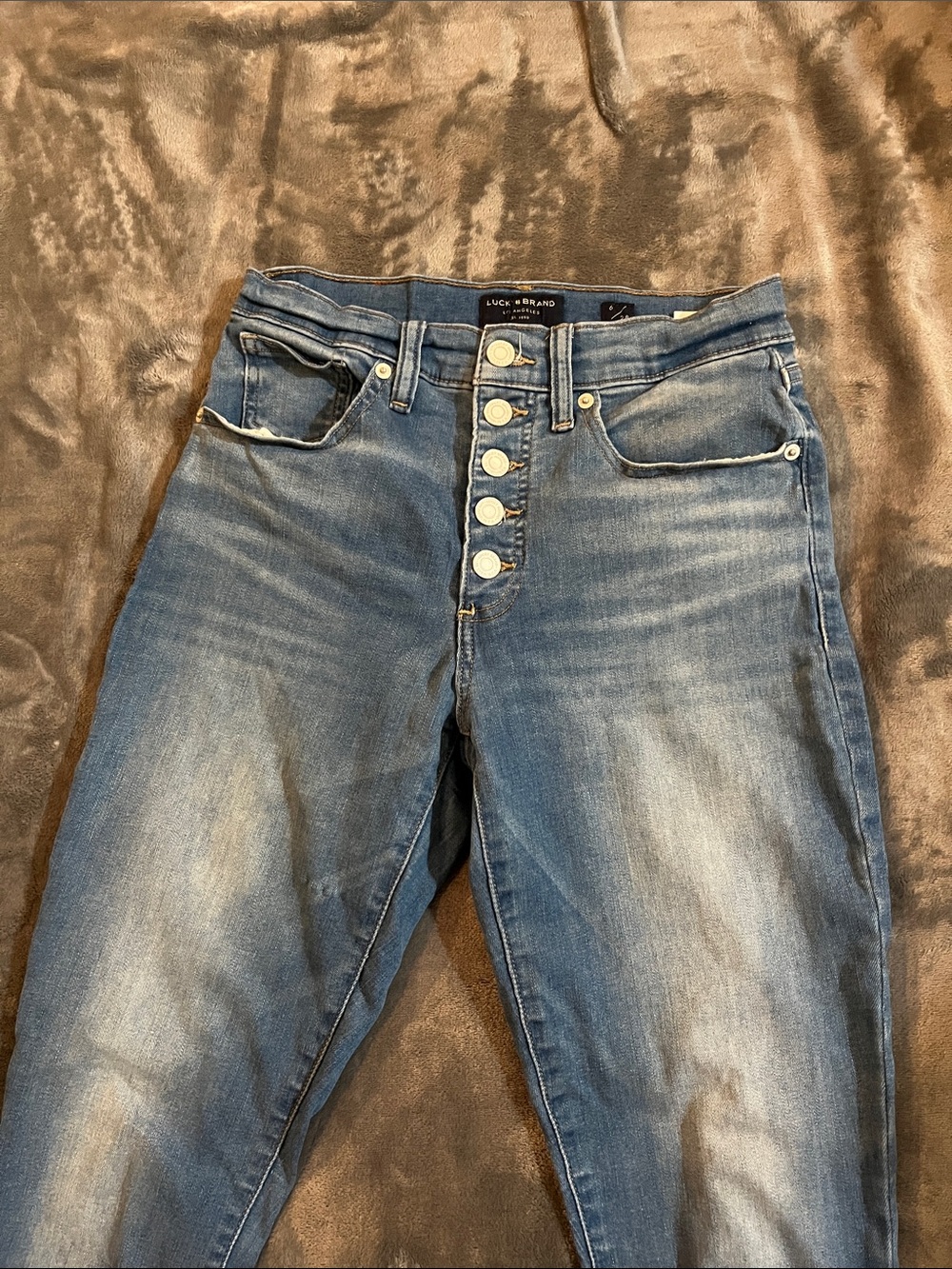 Lucky Brand High-Rise Button-Fly Medium Blue Jeans